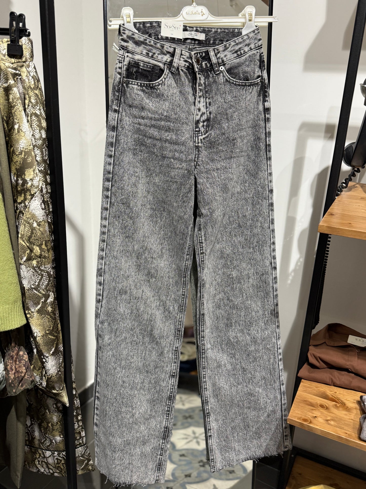 Jeans gamba dritta grigio