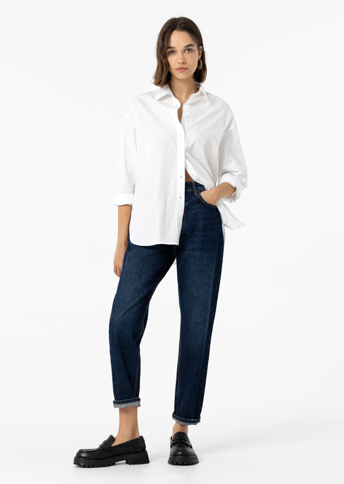 Tapered mom fit
