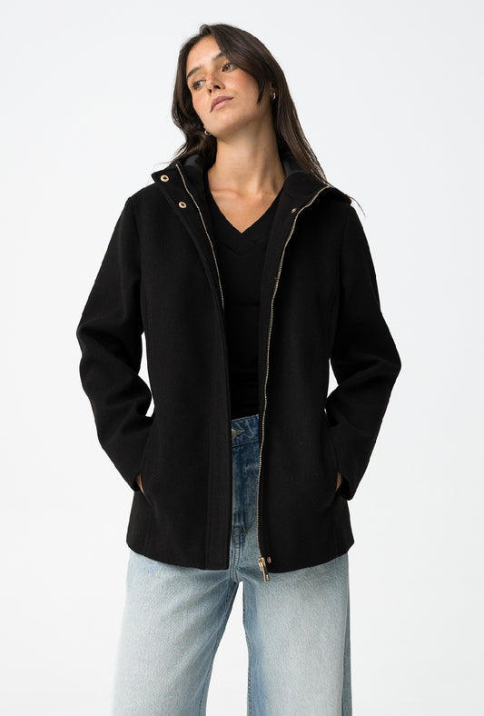 Cappotto corto nero