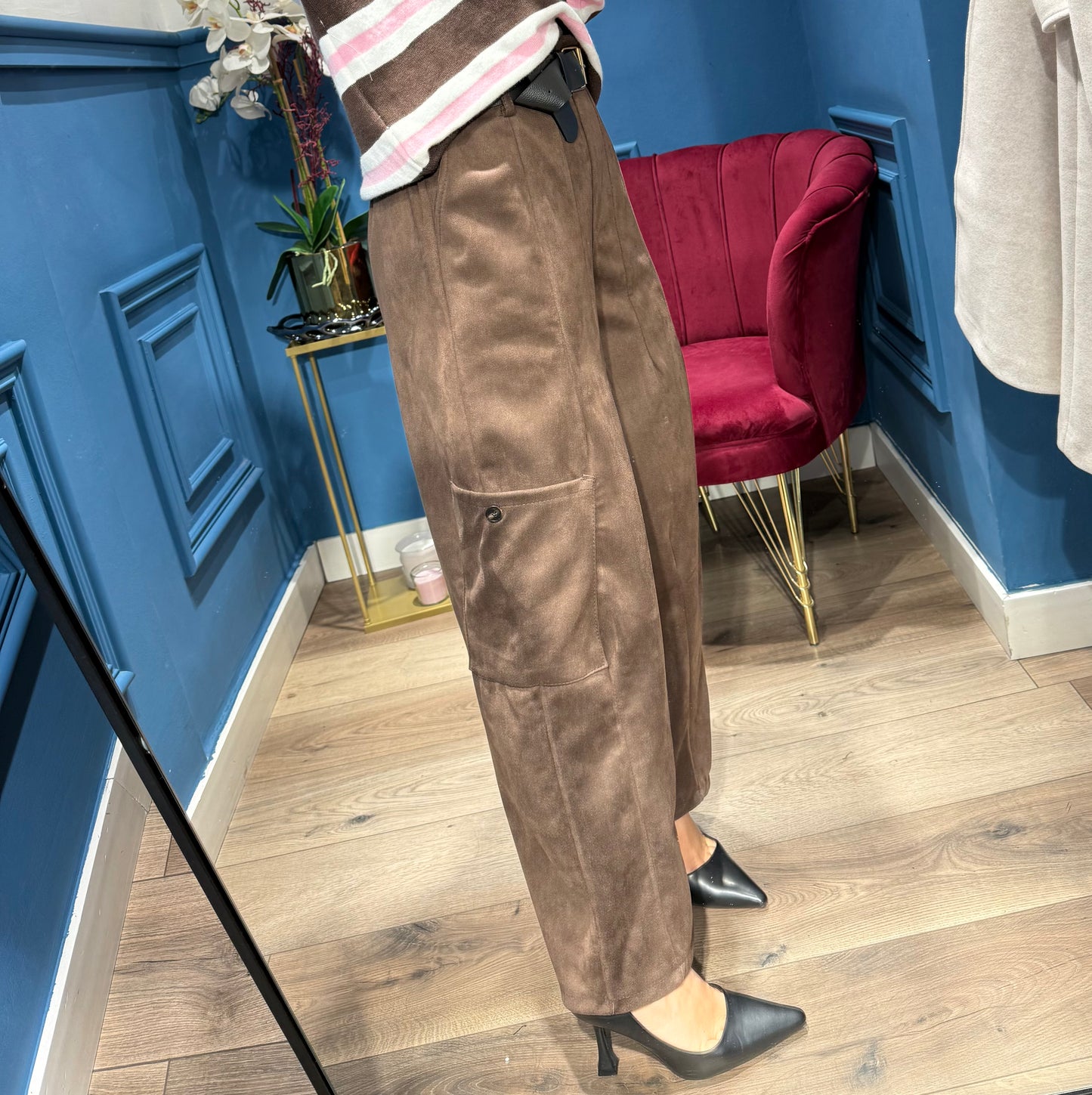 Pantaloni scamosciato